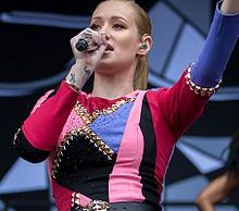 Iggy_Azalea_-_ACL_Music_Festival_(5)_(cropped)