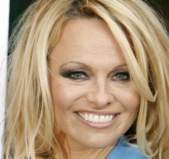 pamelaanderson-367710